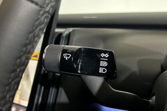 VOLVO EX30 Single Motor Extended Range 69kWh Ultra SUV 5dr Electric Auto (2