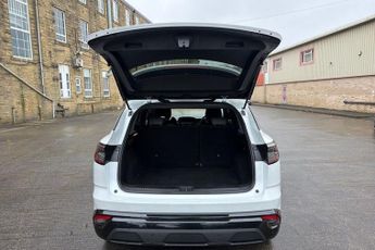 RENAULT AUSTRAL 1.2 E-TECH techno SUV 5dr Petrol Hybrid Auto Euro 6 (s/s) (200 p