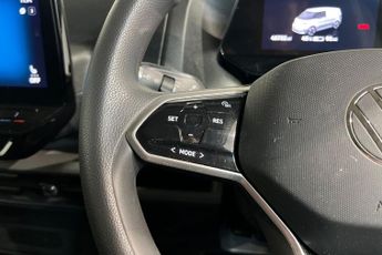 VOLKSWAGEN ID BUZZ Pro 77kWh Commerce Panel Van 5dr Electric Auto (204 ps) Front / 