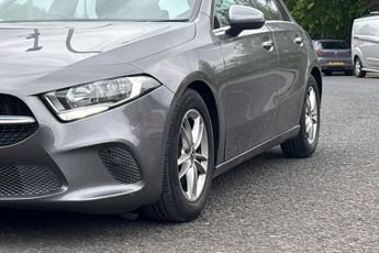MERCEDES-BENZ A-CLASS 1.3 A180 SE Hatchback 5dr Petrol 7G-DCT Euro 6 (s/s) (136 ps) Re