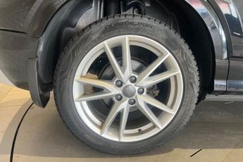 AUDI Q2 2.0 TFSI 40 S line SUV 5dr Petrol S Tronic quattro Euro 6 (s/s) 