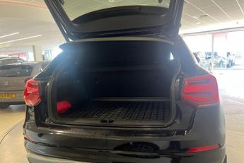 AUDI Q2 2.0 TFSI 40 S line SUV 5dr Petrol S Tronic quattro Euro 6 (s/s) 