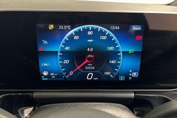 MERCEDES-BENZ GLA CLASS 2.0 GLA200d Sport (Executive) SUV 5dr Diesel 8G-DCT Euro 6 (s/s)
