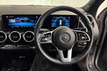 MERCEDES-BENZ GLA CLASS 2.0 GLA200d Sport (Executive) SUV 5dr Diesel 8G-DCT Euro 6 (s/s)