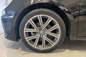 AUDI A1 1.0 TFSI 30 S line Sportback 5dr Petrol S Tronic Euro 6 (s/s) (1