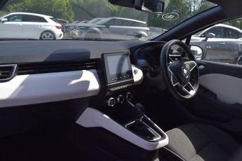 RENAULT CLIO 1.6 E-TECH Techno Hatchback 5dr Petrol Hybrid Auto Euro 6 (s/s) 