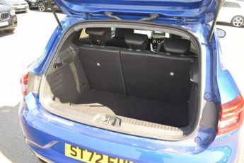 RENAULT CLIO 1.6 E-TECH Techno Hatchback 5dr Petrol Hybrid Auto Euro 6 (s/s) 