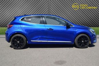 RENAULT CLIO 1.6 E-TECH Techno Hatchback 5dr Petrol Hybrid Auto Euro 6 (s/s) 