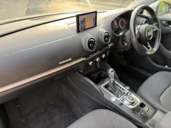 AUDI A3 1.0 TFSI SE Technik Sportback 5dr Petrol S Tronic Euro 6 (s/s) (