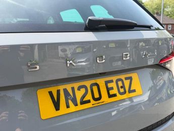SKODA KODIAQ 1.5 TSI ACT SE Drive SUV 5dr Petrol DSG Euro 6 (s/s) (7 Seat) (1
