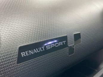 RENAULT CLIO 1.6 TCe Renaultsport Nav Trophy Hatchback 5dr Petrol Auto Euro 6