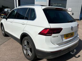 VOLKSWAGEN TIGUAN 2.0 TDI BlueMotion Tech SEL SUV 5dr Diesel DSG Euro 6 (s/s) (150
