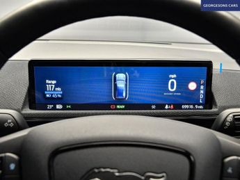 FORD MUSTANG MACH-E Standard Range 70kWh SUV 5dr Electric Automatic (269 ps)