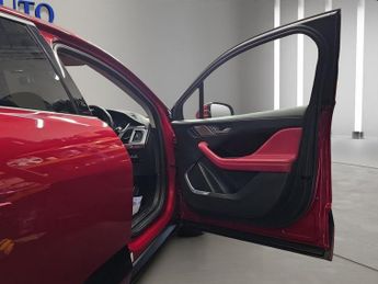 JAGUAR I-PACE 400 90kWh HSE SUV 5dr Electric Auto 4WD (400 ps)