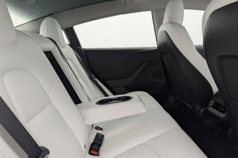 TESLA Model 3 (Dual Motor) Long Range Saloon 4dr Electric Auto 4WDE (346 ps)