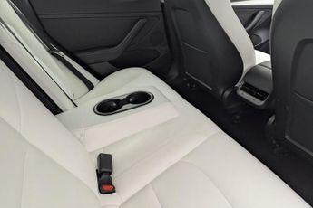 TESLA Model 3 (Dual Motor) Long Range Saloon 4dr Electric Auto 4WDE (346 ps)
