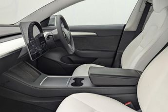 TESLA Model 3 (Dual Motor) Long Range Saloon 4dr Electric Auto 4WDE (346 ps)
