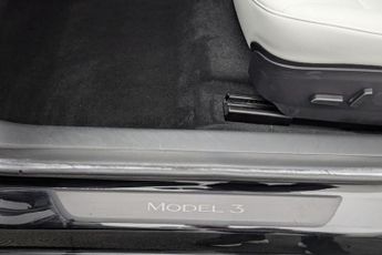 TESLA Model 3 (Dual Motor) Long Range Saloon 4dr Electric Auto 4WDE (346 ps)