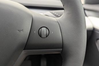 TESLA Model 3 (Dual Motor) Long Range Saloon 4dr Electric Auto 4WDE (346 ps)