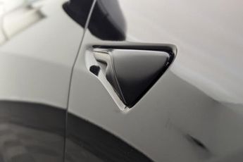 TESLA Model 3 (Dual Motor) Long Range Saloon 4dr Electric Auto 4WDE (346 ps)