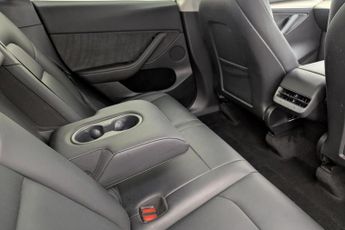 TESLA MODEL Y (Dual Motor) Long Range SUV 5dr Electric Auto 4WDE (384 bhp)