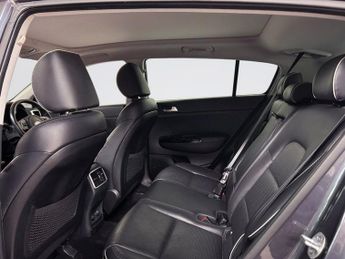 KIA SPORTAGE 1.7 CRDi 3 SUV 5dr Diesel DCT Euro 6 (s/s) (139 bhp)