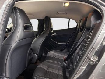MERCEDES-BENZ GLA 1.6 GLA180 GPF Urban Edition SUV 5dr Petrol 7G-DCT Euro 6 (s/s) 