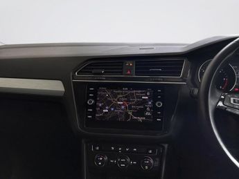 VOLKSWAGEN TIGUAN 2.0 TDI Match SUV 5dr Diesel DSG 4Motion Euro 6 (s/s) (150 ps)