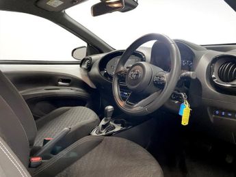 TOYOTA AYGO X 1.0 VVT-i Edge Hatchback 5dr Petrol x-shift Euro 6 (s/s) (72 ps)