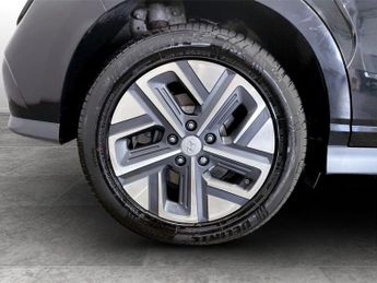 HYUNDAI KONA 64kWh Premium SUV 5dr Electric Auto (10.5kW Charger) (204 ps)