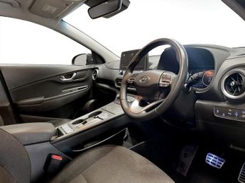 HYUNDAI KONA 64kWh Premium SUV 5dr Electric Auto (10.5kW Charger) (204 ps)