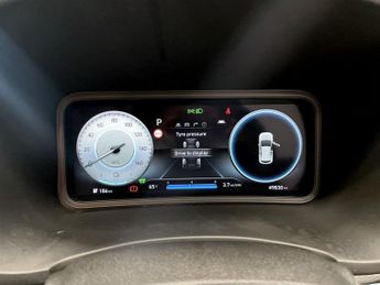 HYUNDAI KONA 64kWh Premium SUV 5dr Electric Auto (10.5kW Charger) (204 ps)