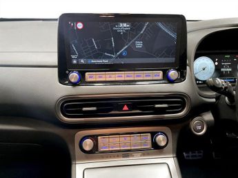 HYUNDAI KONA 64kWh Premium SUV 5dr Electric Auto (10.5kW Charger) (204 ps)