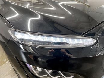 HYUNDAI KONA 64kWh Premium SUV 5dr Electric Auto (10.5kW Charger) (204 ps)