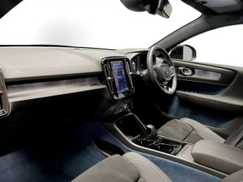 VOLVO C40 Recharge 69kWh Ultimate SUV 5dr Electric Auto (231 ps)