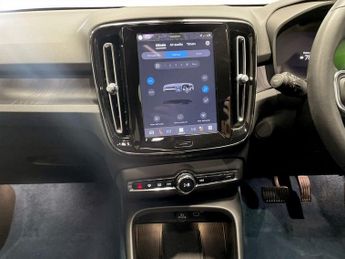 VOLVO C40 Recharge 69kWh Ultimate SUV 5dr Electric Auto (231 ps)