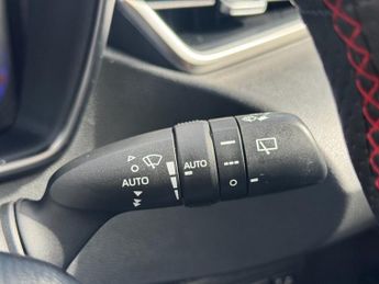 TOYOTA COROLLA 1.8 VVT-h GR SPORT Hatchback 5dr Petrol Hybrid CVT Euro 6 (s/s) 