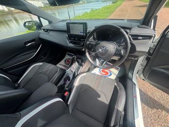 TOYOTA COROLLA 1.8 VVT-h GR SPORT Hatchback 5dr Petrol Hybrid CVT Euro 6 (s/s) 