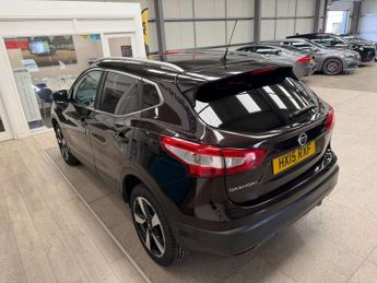 NISSAN QASHQAI 1.6 dCi n-tec+ SUV 5dr Diesel Manual 2WD Euro 5 (s/s) (130 ps)