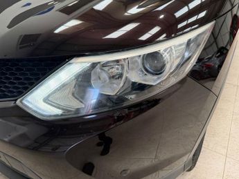 NISSAN QASHQAI 1.6 dCi n-tec+ SUV 5dr Diesel Manual 2WD Euro 5 (s/s) (130 ps)