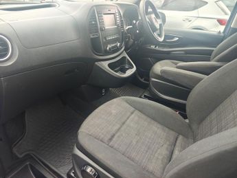 MERCEDES-BENZ VITO 2.1 119 CDI BlueTEC SELECT Tourer Double Cab 5dr Diesel G-Tronic