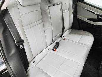 LAND ROVER RANGE ROVER EVOQUE 2.0 D150 S SUV 5dr Diesel Auto 4WD Euro 6 (s/s) (150 ps)