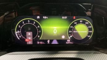 VOLKSWAGEN GOLF 1.5 eTSI MHEV R-Line Hatchback 5dr Petrol Hybrid DSG Euro 6 (s/s
