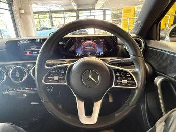 MERCEDES-BENZ A-CLASS 1.3 A200 Sport Hatchback 5dr Petrol 7G-DCT Euro 6 (s/s) (163 ps)