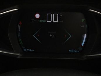 DS AUTOMOBILES DS 3 E-TENSE 50kWh Bastille Crossback 5dr Electric Auto (136 ps)