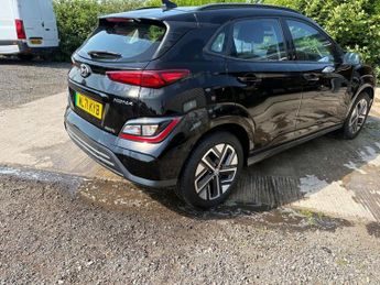 HYUNDAI KONA 39kWh SE Connect SUV 5dr Electric Auto (10.5kW Charger) (136 ps)