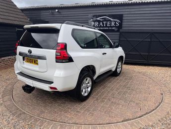 TOYOTA LAND CRUISER 2.8D Utility Panel Van 3dr Diesel Manual 4WD SWB Euro 6 (177 ps)