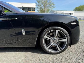 ROLLS-ROYCE WRAITH 6.6 V12 2d AUTO 624 BHP-Factory Extras Worth £20,352-Stunn