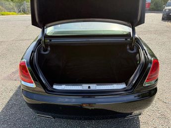 ROLLS-ROYCE WRAITH 6.6 V12 2d AUTO 624 BHP-Factory Extras Worth £20,352-Stunn