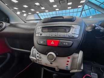 TOYOTA AYGO 1.0 VVT-i Move Hatchback 5dr Petrol MultiMode Euro 5 (68 ps)